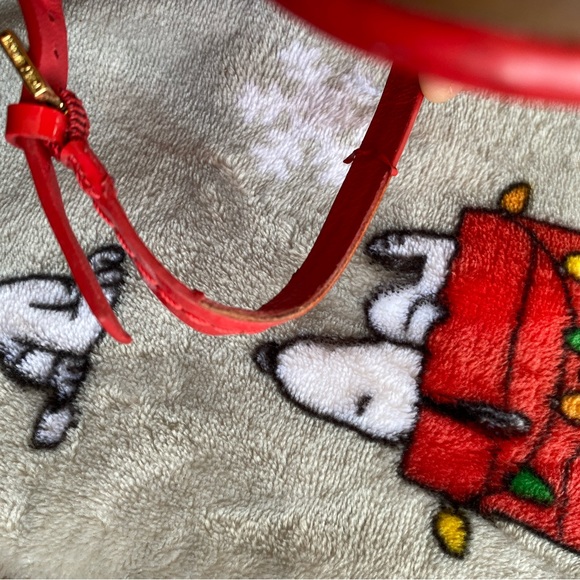 Tory Burch Dillan Ruby Jewel Patent Leather Flat Sandal size 7.5 - Picture 3 of 6